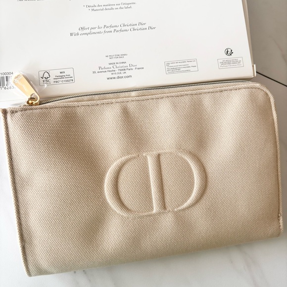 DIOR Beige Cosmetic Pouch Clutch Makeup Bag Case Embossed Logo New - Picture 4 of 17